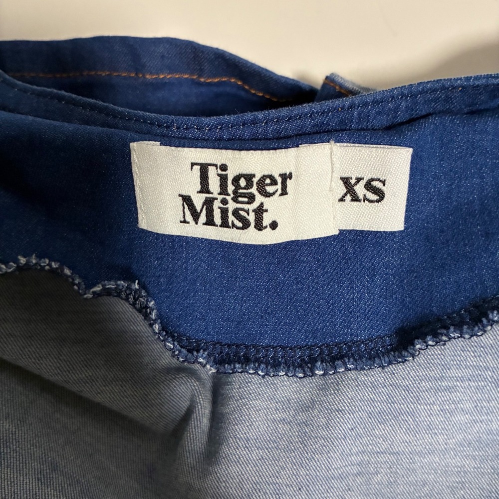Tiger Mist Denim Romper XS Blue Long Sleeve Zip Front V-Neck Mini Jumpsuit - Picture 4 of 9